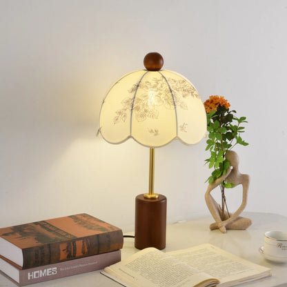 Roselle Vintage Table Lamp