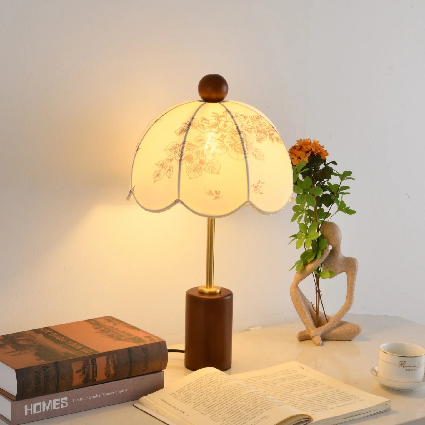 Roselle Vintage Table Lamp