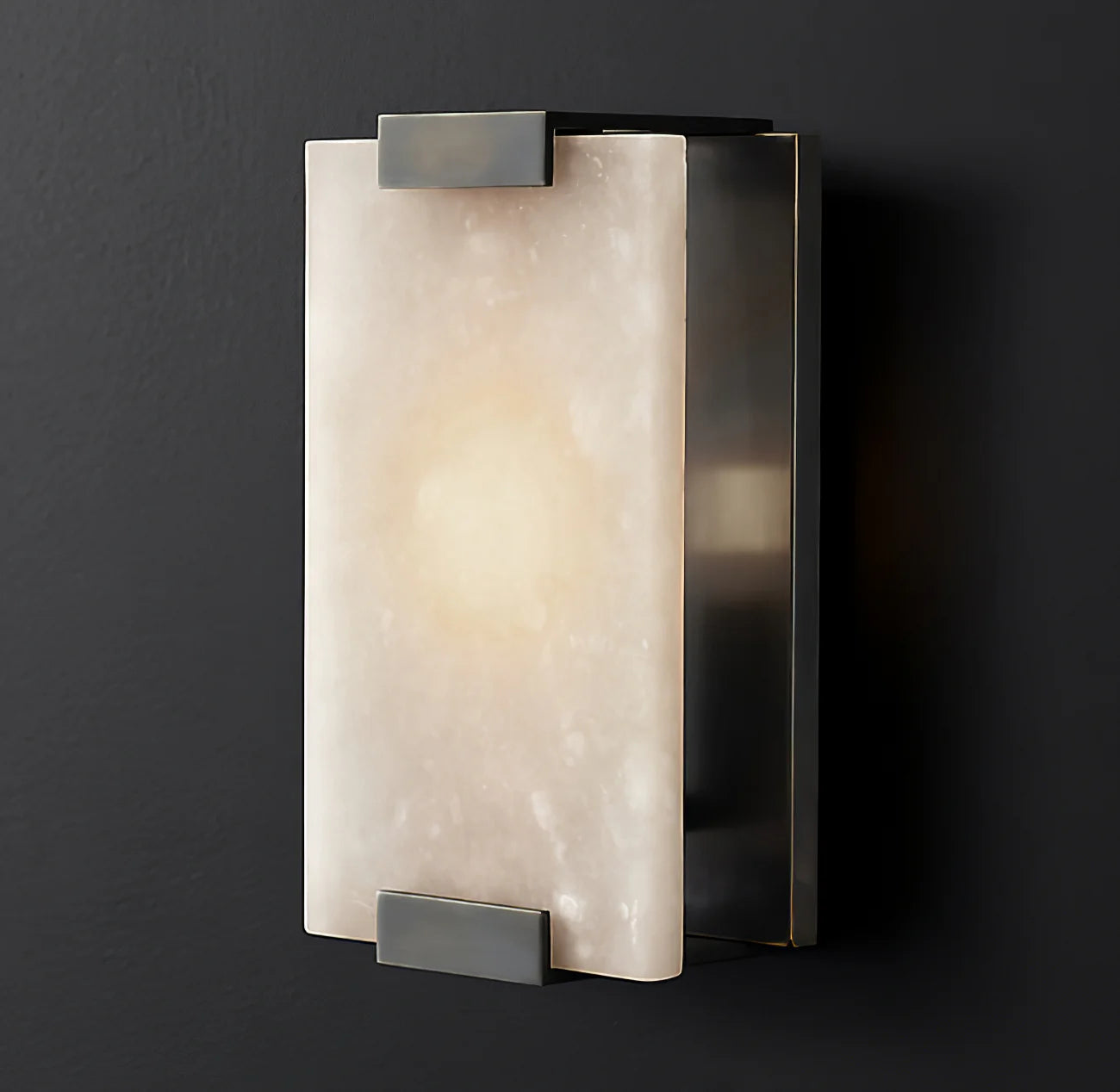 Roux Wall Lamp