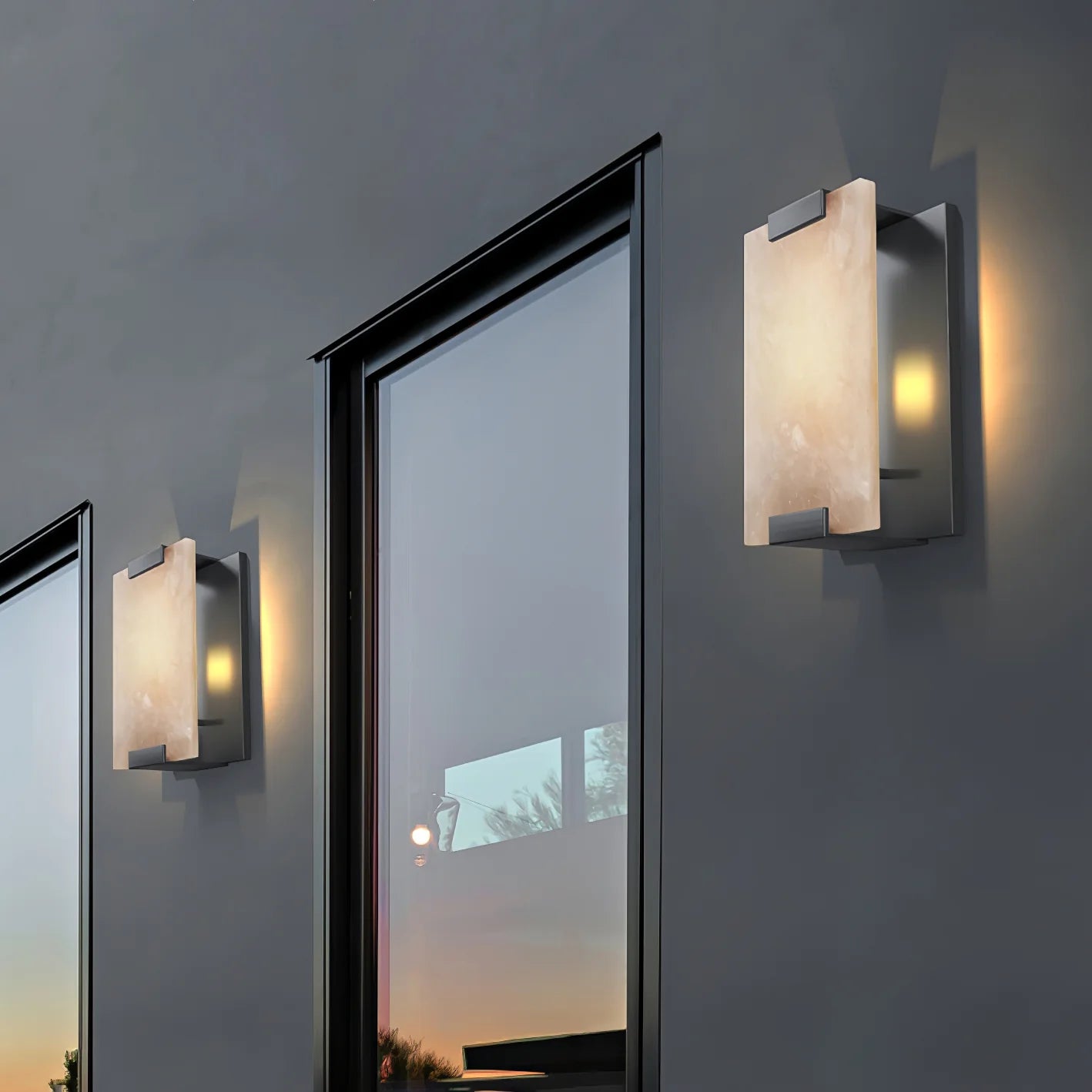 Roux Wall Lamp