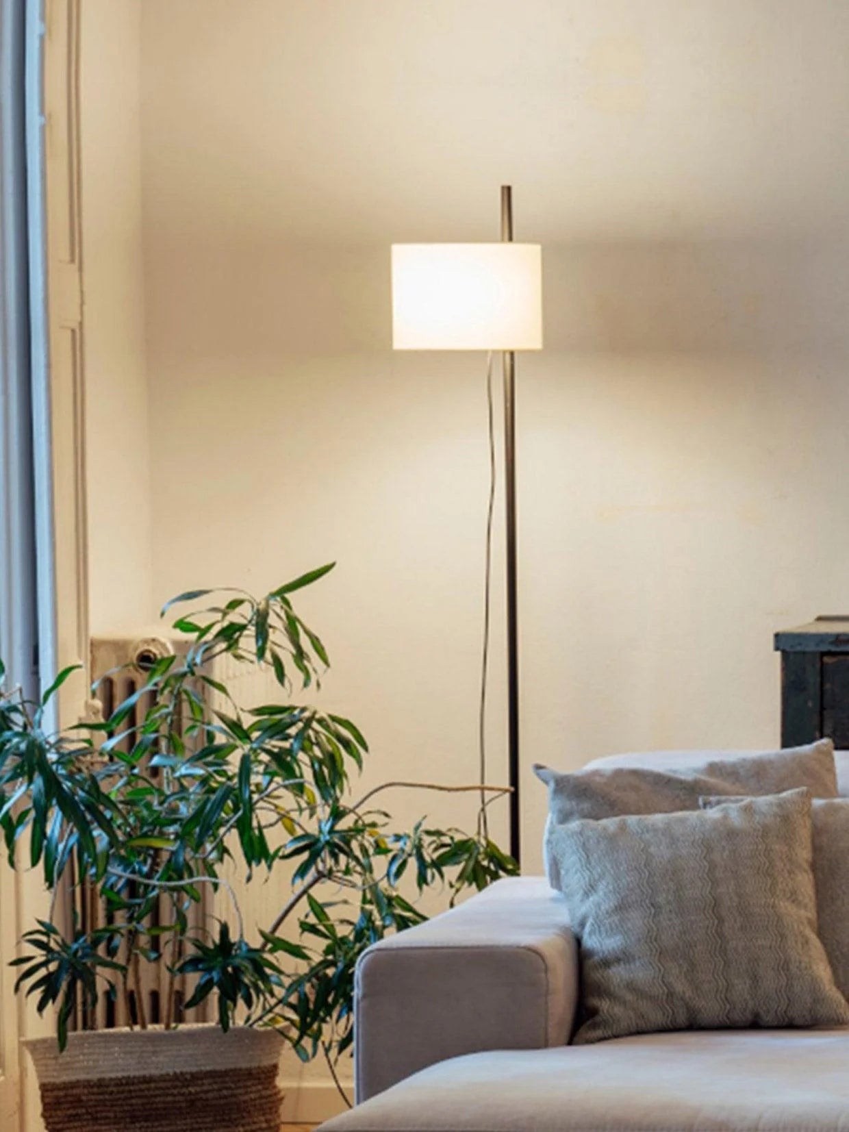 Santa Cole Floor Lamp