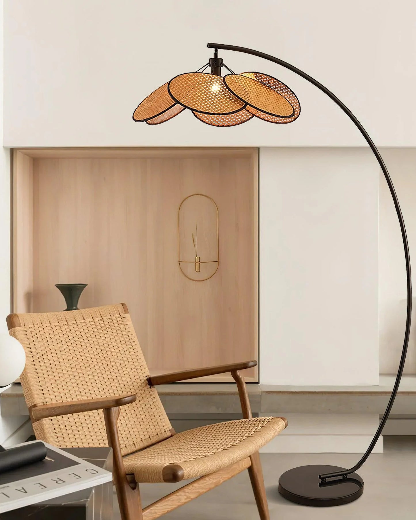 Screen Cannage Floor Lamp