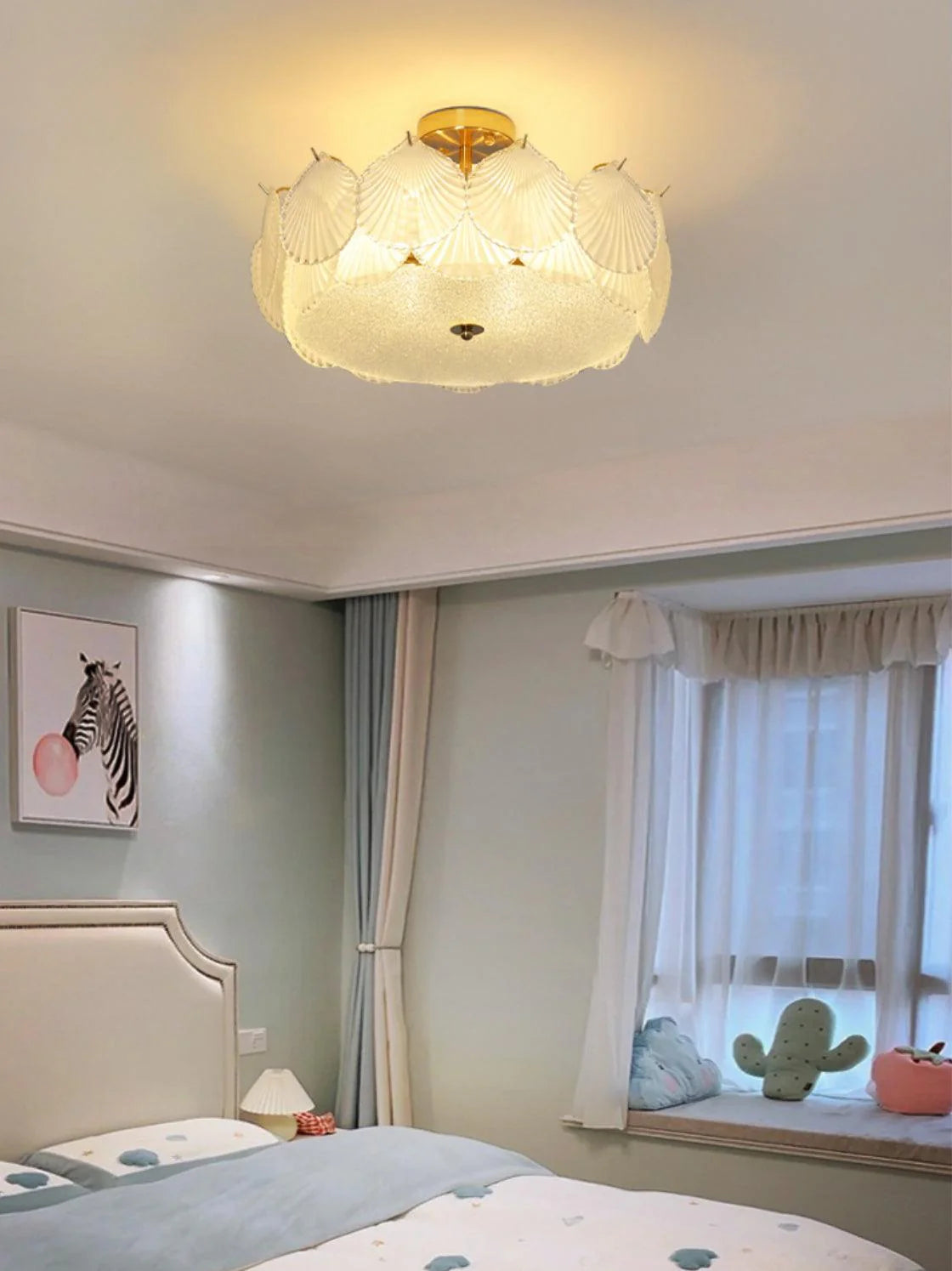 Shell Glass Ceiling Lamp