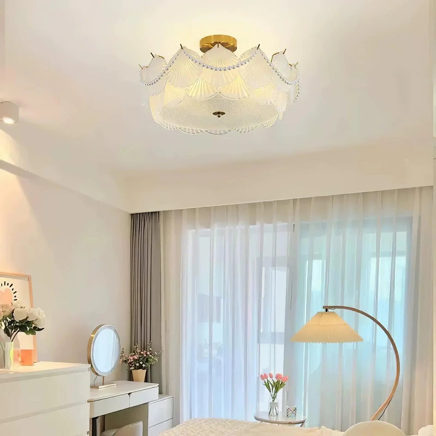 Shell Glass Ceiling Lamp