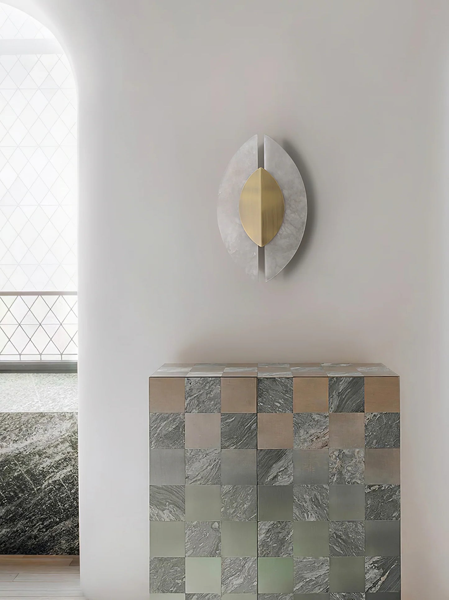 Solari Alabaster Leaf Sconce