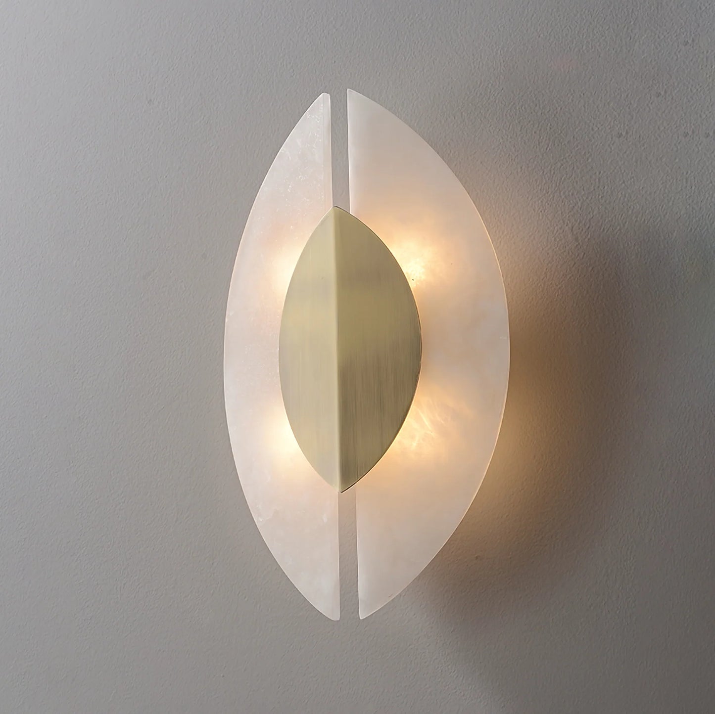 Solari Alabaster Leaf Sconce