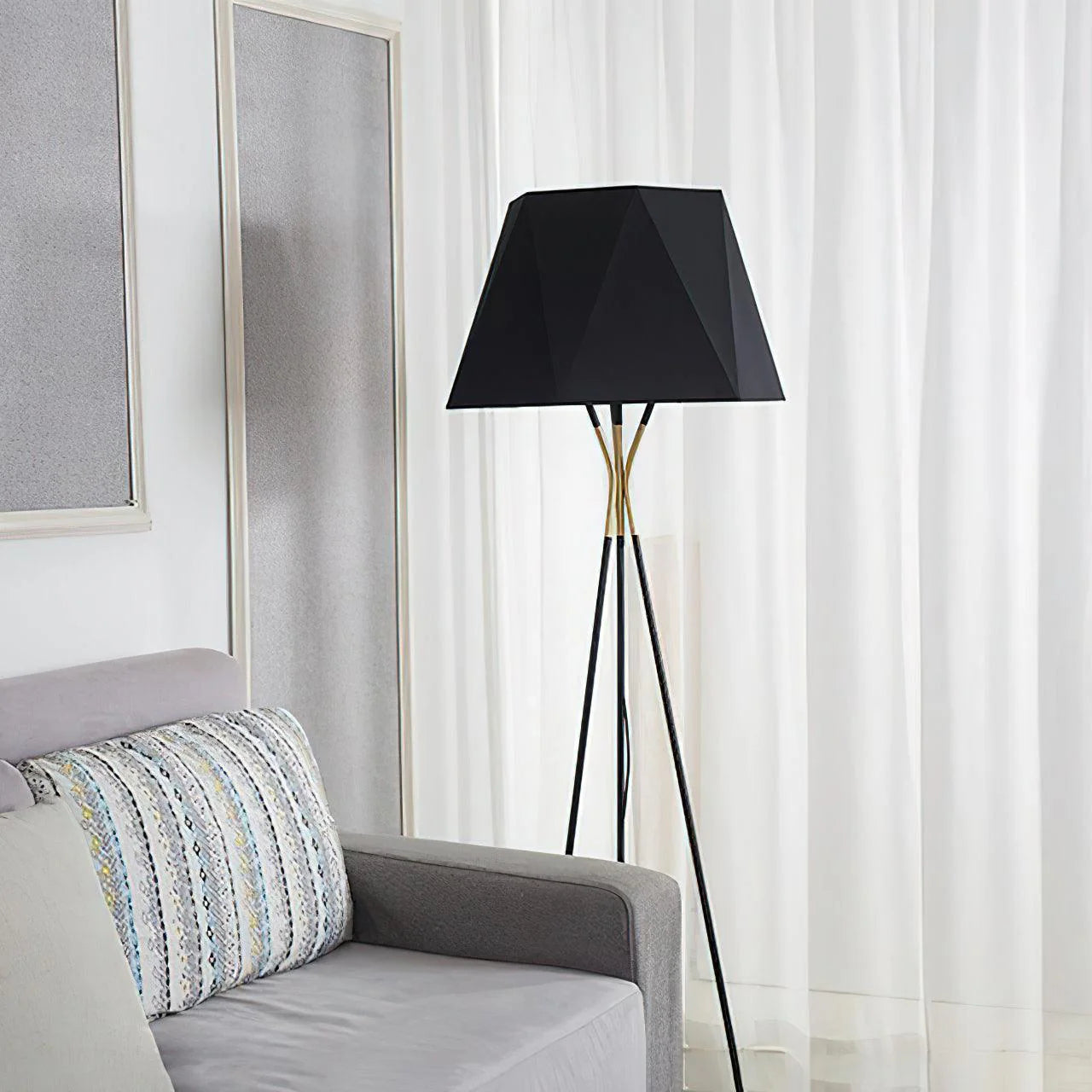Solitaire Floor Lamp