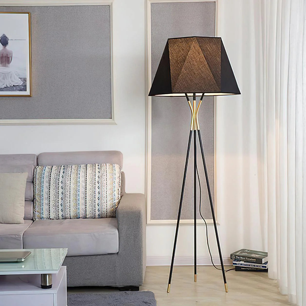 Solitaire Floor Lamp
