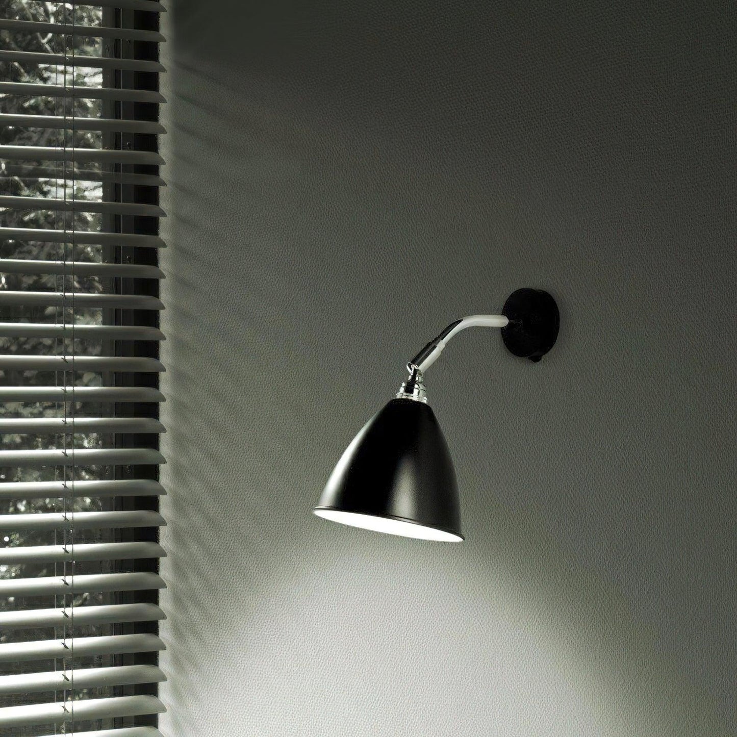 Task Short Wall Lamp