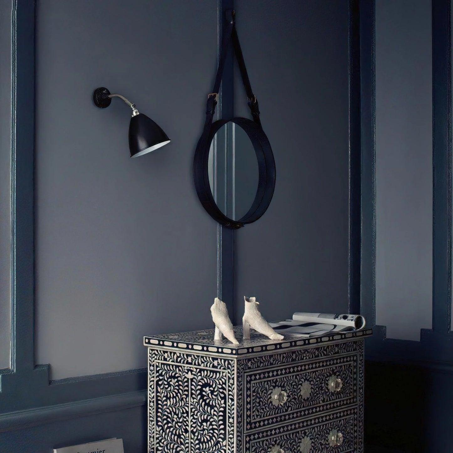 Task Short Wall Lamp