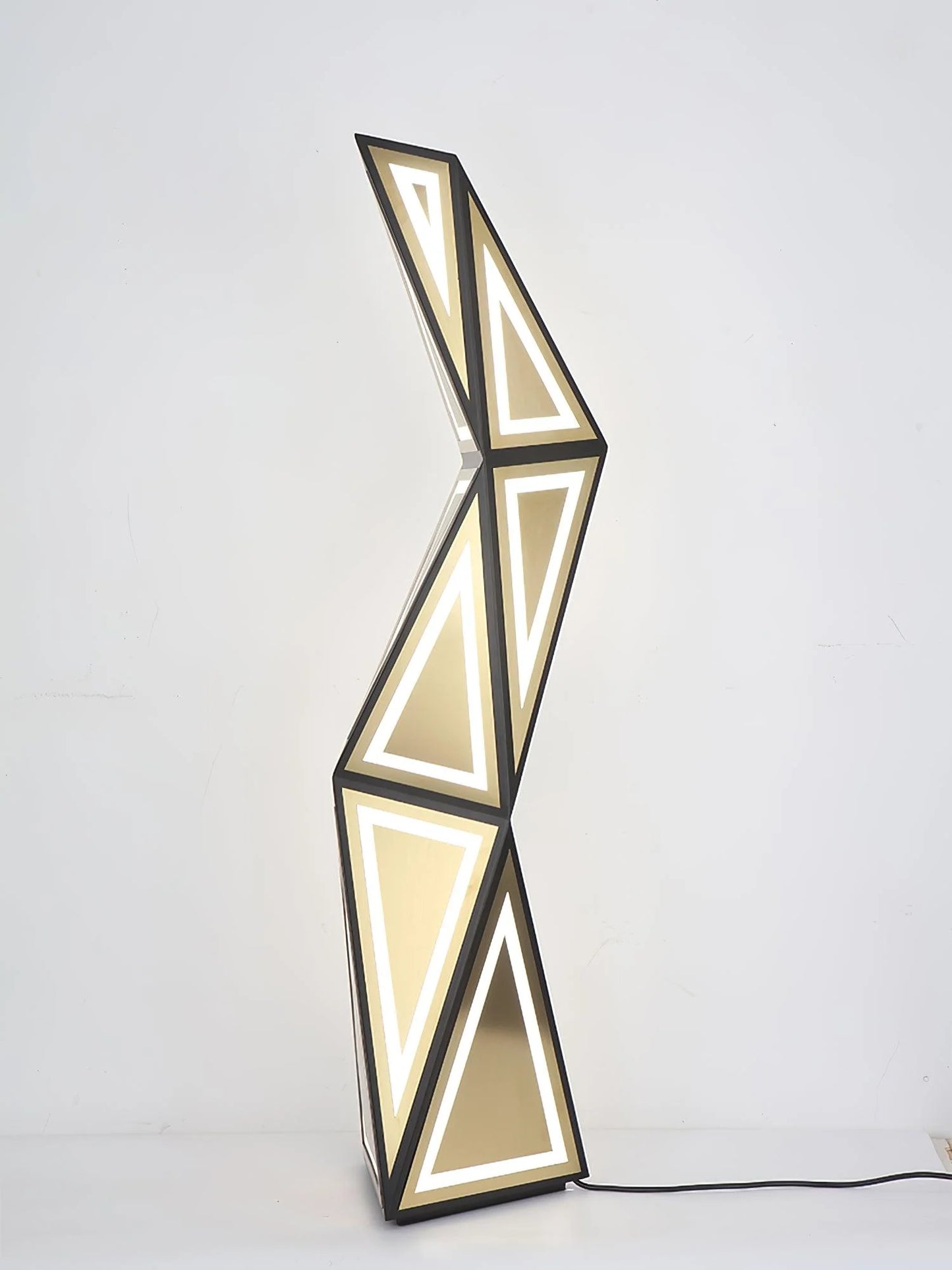 Tri23F Floor Lamp