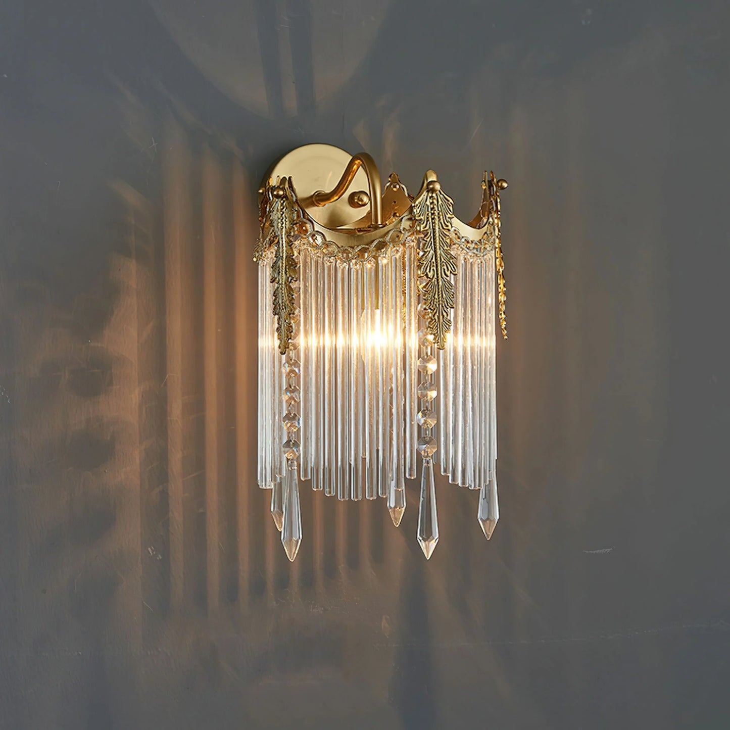 Vacarro Wall Lamp