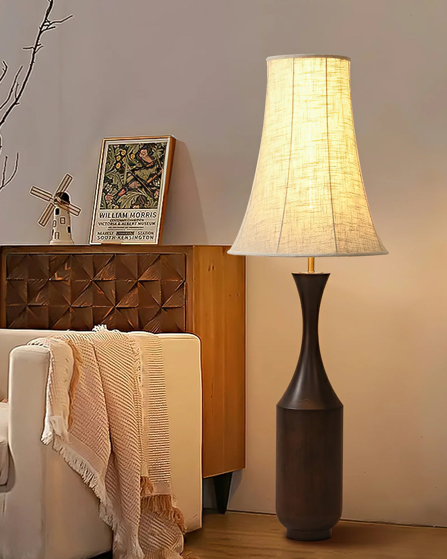 Vase Silhouette Floor Lamp