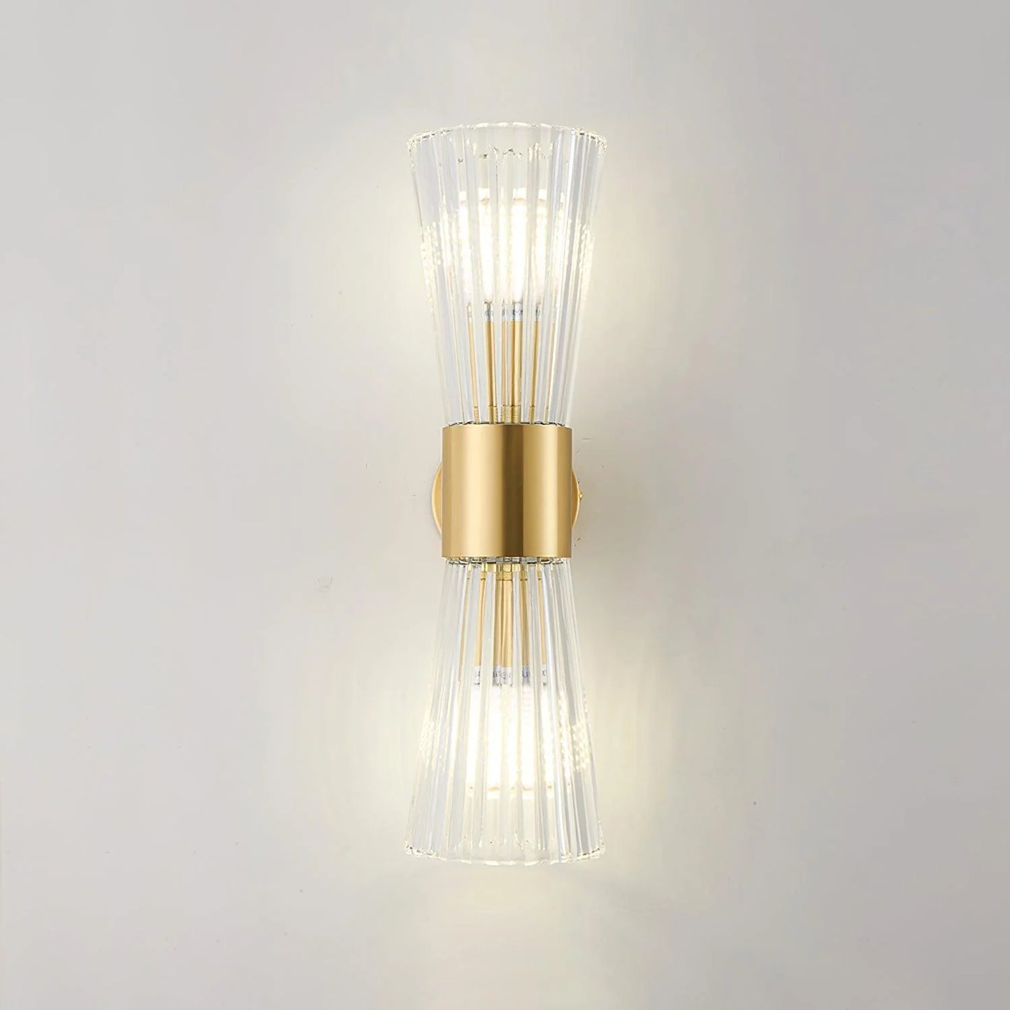 Vesta Wall Lamp