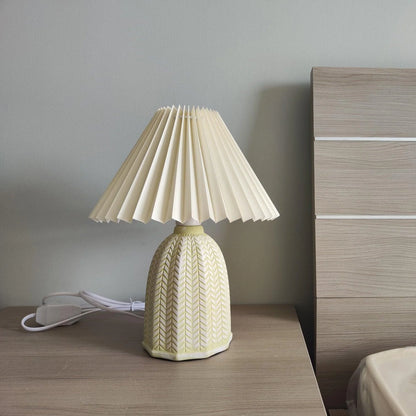 Vintage Pleated Table Lamp