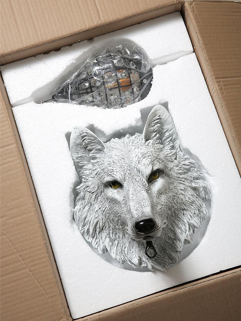 Wolf Head Wall Lamp