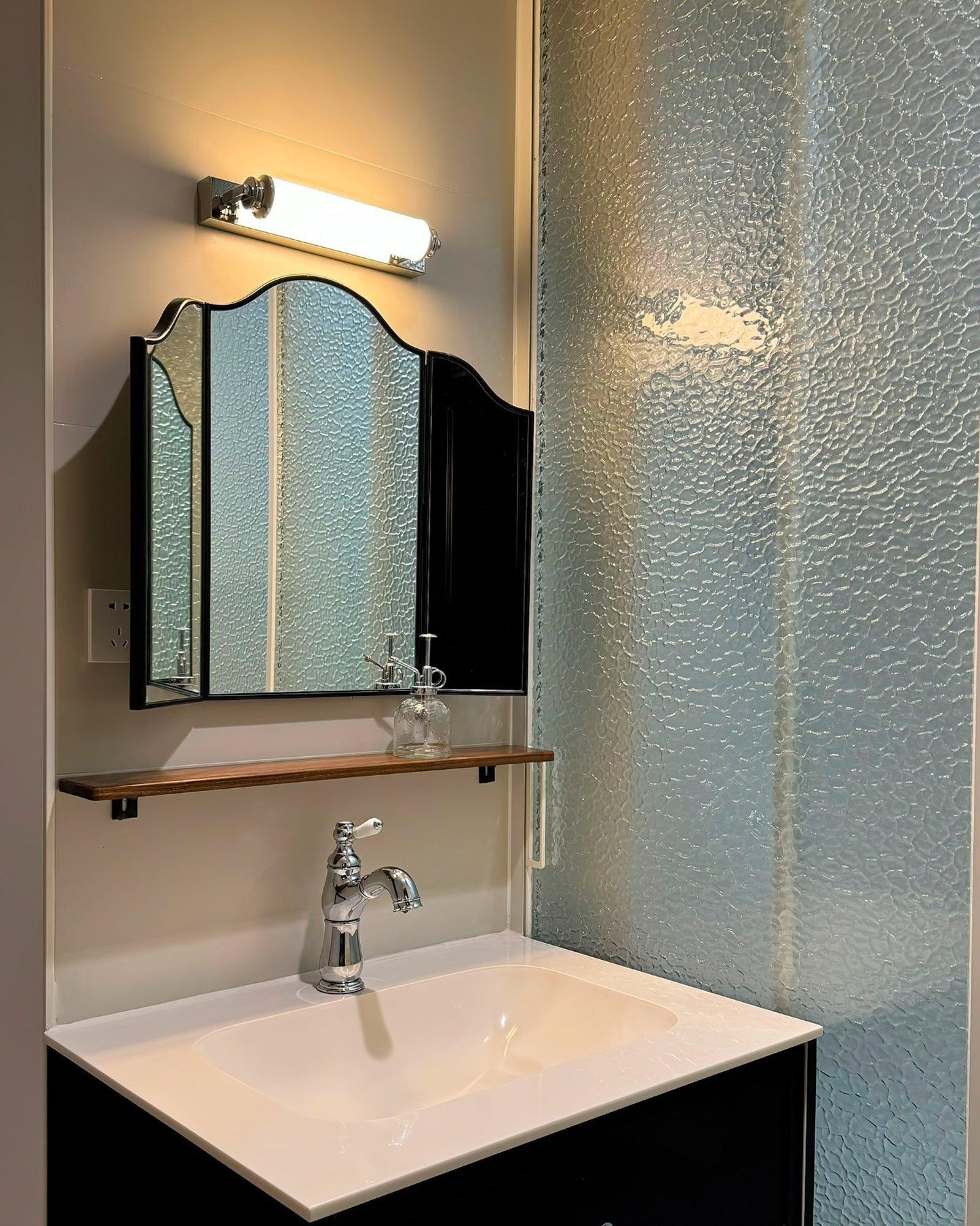 Worcester Wall Light